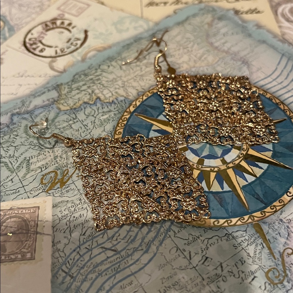 Boho gold-tone, square-shaped filigree earrings